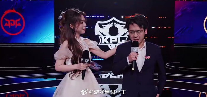 开云体育官方下载-行天赛后落泪，与团队共勉前行|王者荣耀|kpl|电竞赛事讨论|加油_新浪体育_新浪新闻